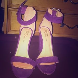 Olivia Jaymes Saint heels